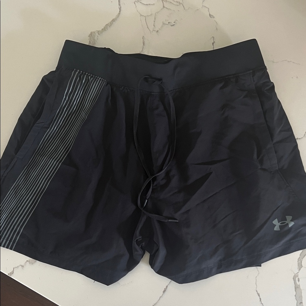 Under Armour Men's Black Athletic Shorts, Size Large